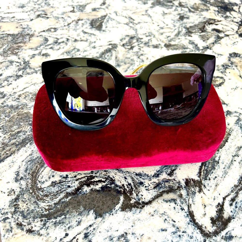 Gucci Cateye Sunglasses Women